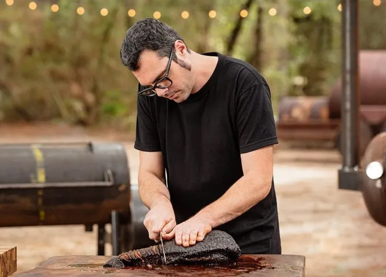 Capa: MasterClass Aaron Franklin BBQ: Baixar Aula Completa Texas Style