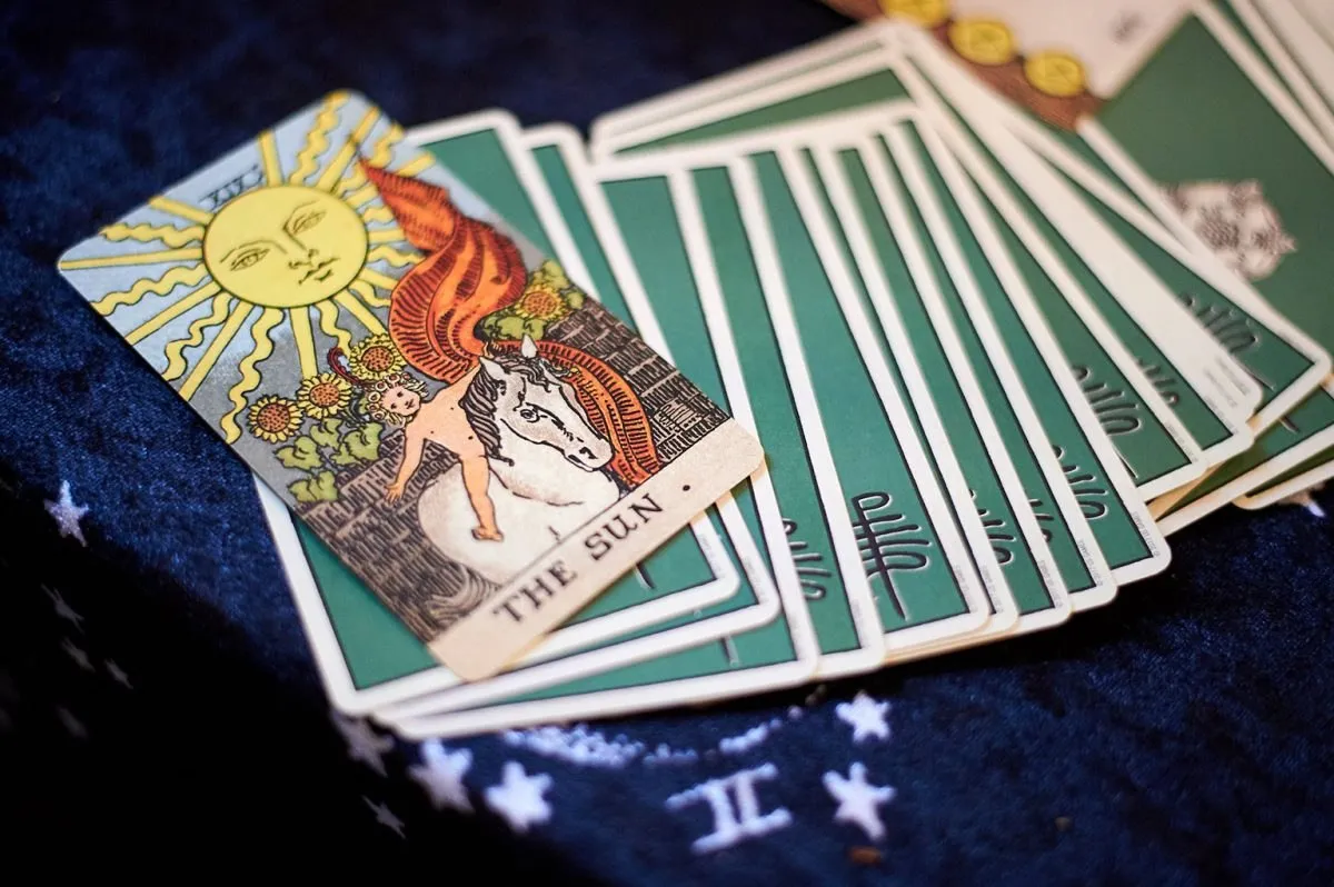 Capa: Curso Tarot Magia Natural Pri Ferraz Download Completo